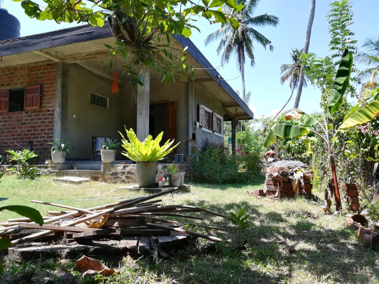 Julianu Hotel Tangalle Kültér fotó